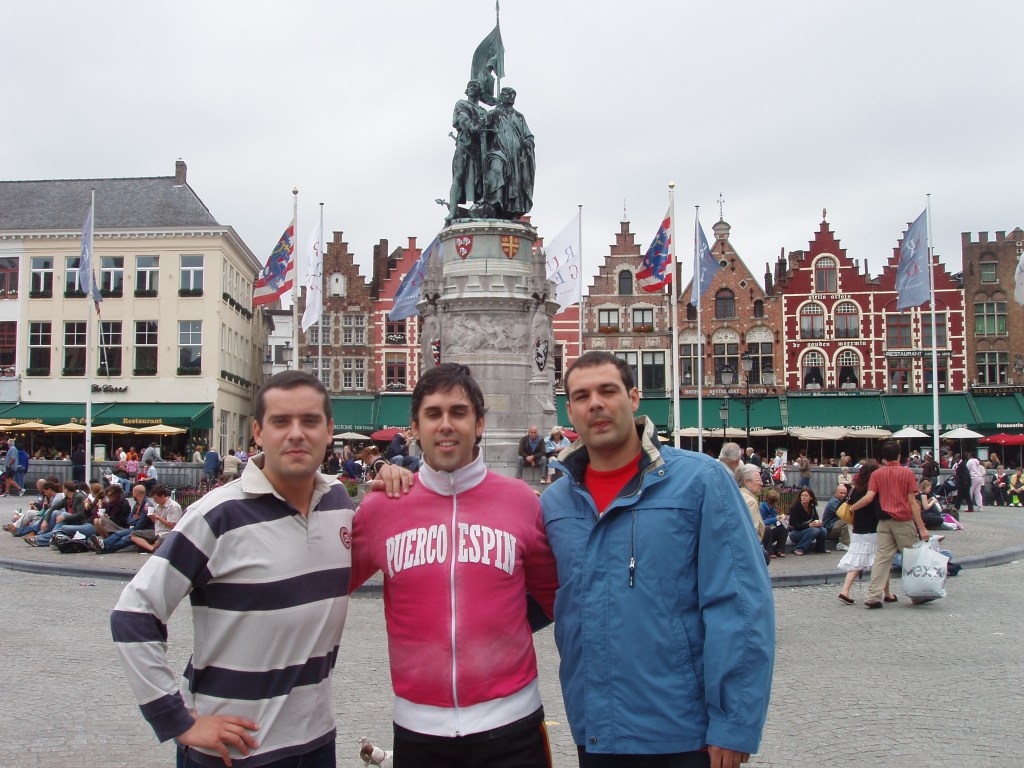 Los tres mosqueperros